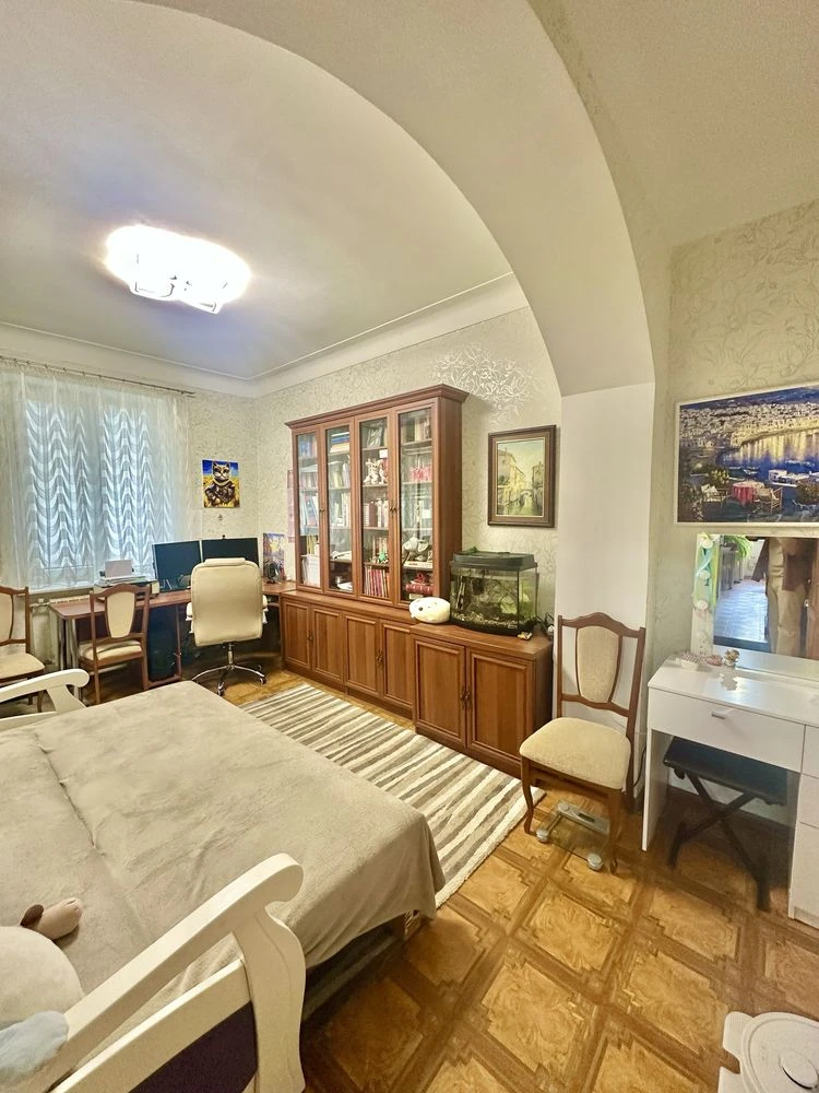 FOR SALE 3-room apartment. Bright, spacious and cozy. GAGARINA/KAZAKOVA