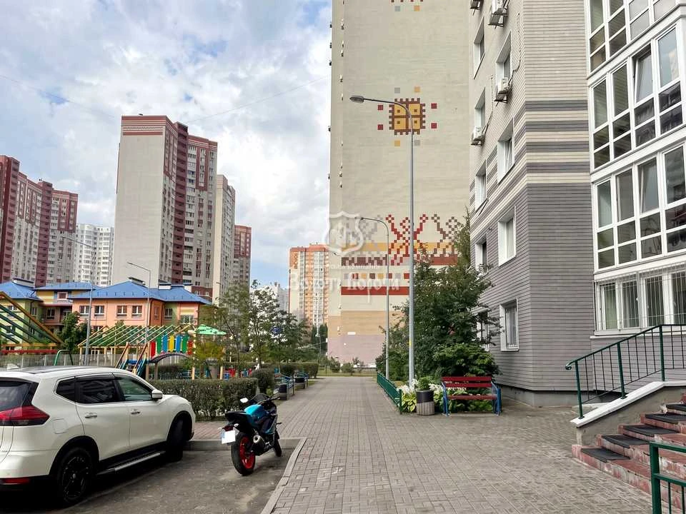 Квартира. Киев, Софии Русовой ул.