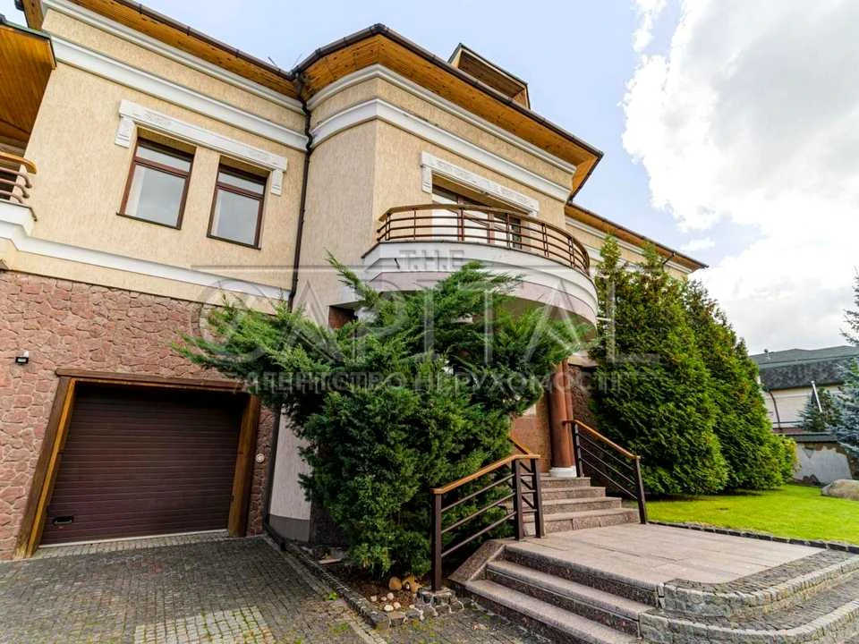 House. Kyiv, Ioanna Pavla II Street