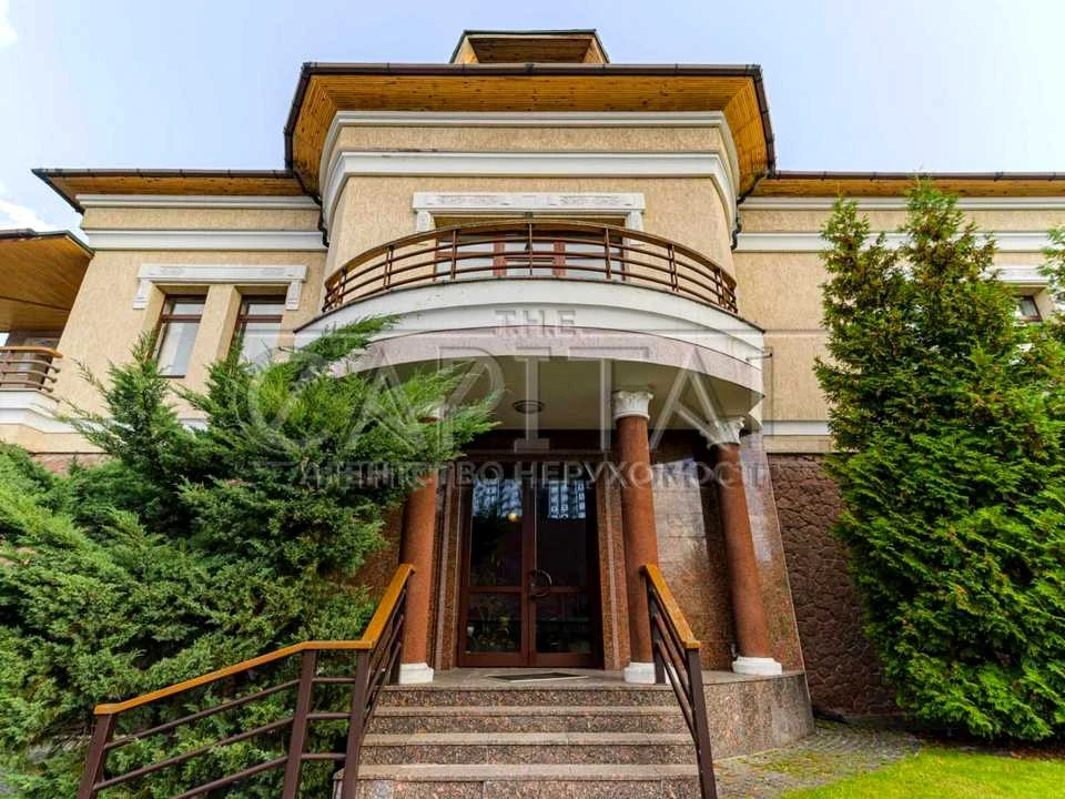 House. Kyiv, Ioanna Pavla II Street