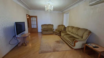 Продам 3-комнатную квартиру на Таирова