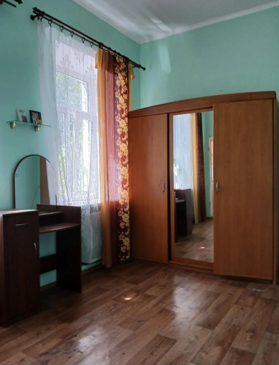 СРОЧНО ! две отдельных 1 ком. кв. в крепком доме ! 15 минут