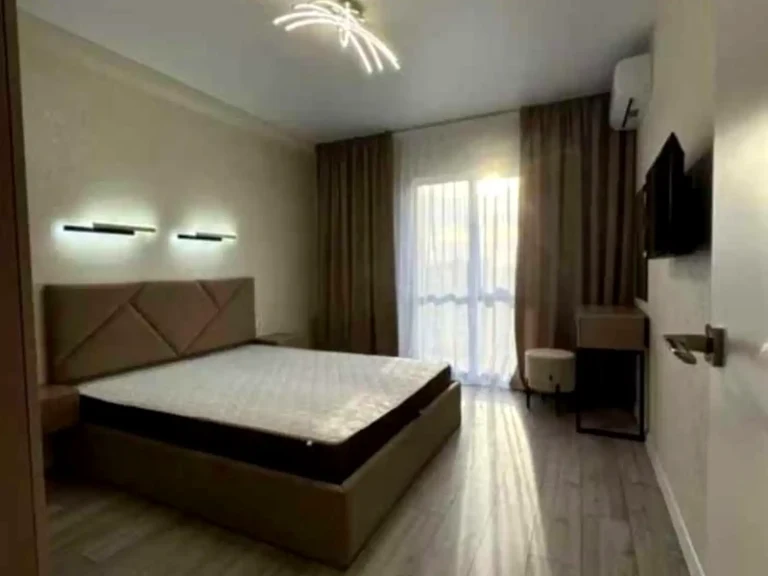 Rent 1-bedroom apartment 49 m² on the 6th floor of a 18-story building.