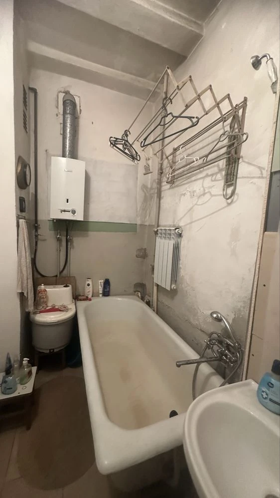 Продам 2-х ком квартиру в Центре