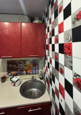 For Sale: 2-bedroom apartment with renovation, 2nd floor