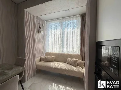 Продаж дворівневої 2-кімнатної квартири з двома терасами в ц