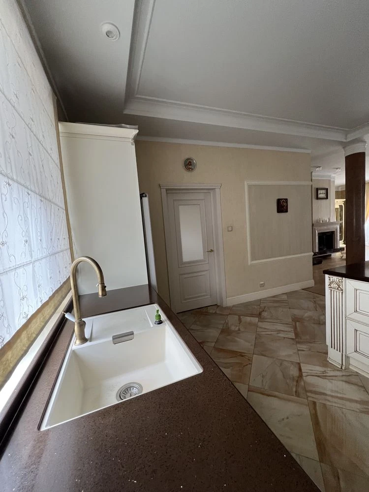 Sale of a high-quality house in Uzhgorod, Zahorska Street area