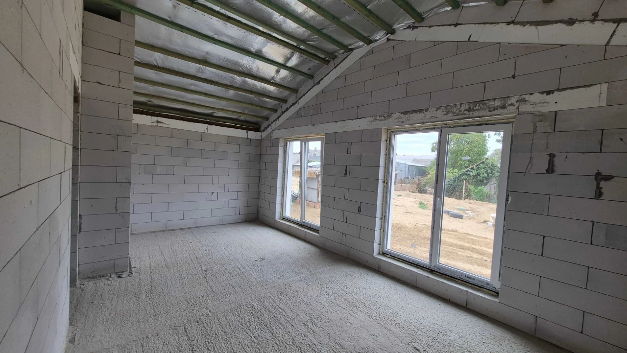 2 BEDROOMS | 2 BATHROOMS | American-style house at the price of a two-bedroom apartment