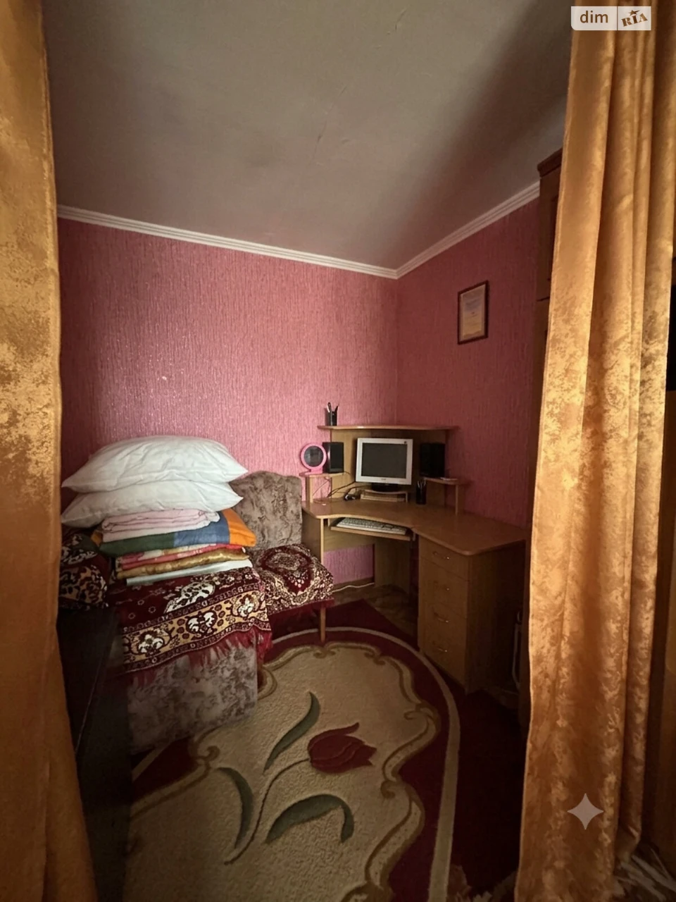Apartment for Sale: Крошня