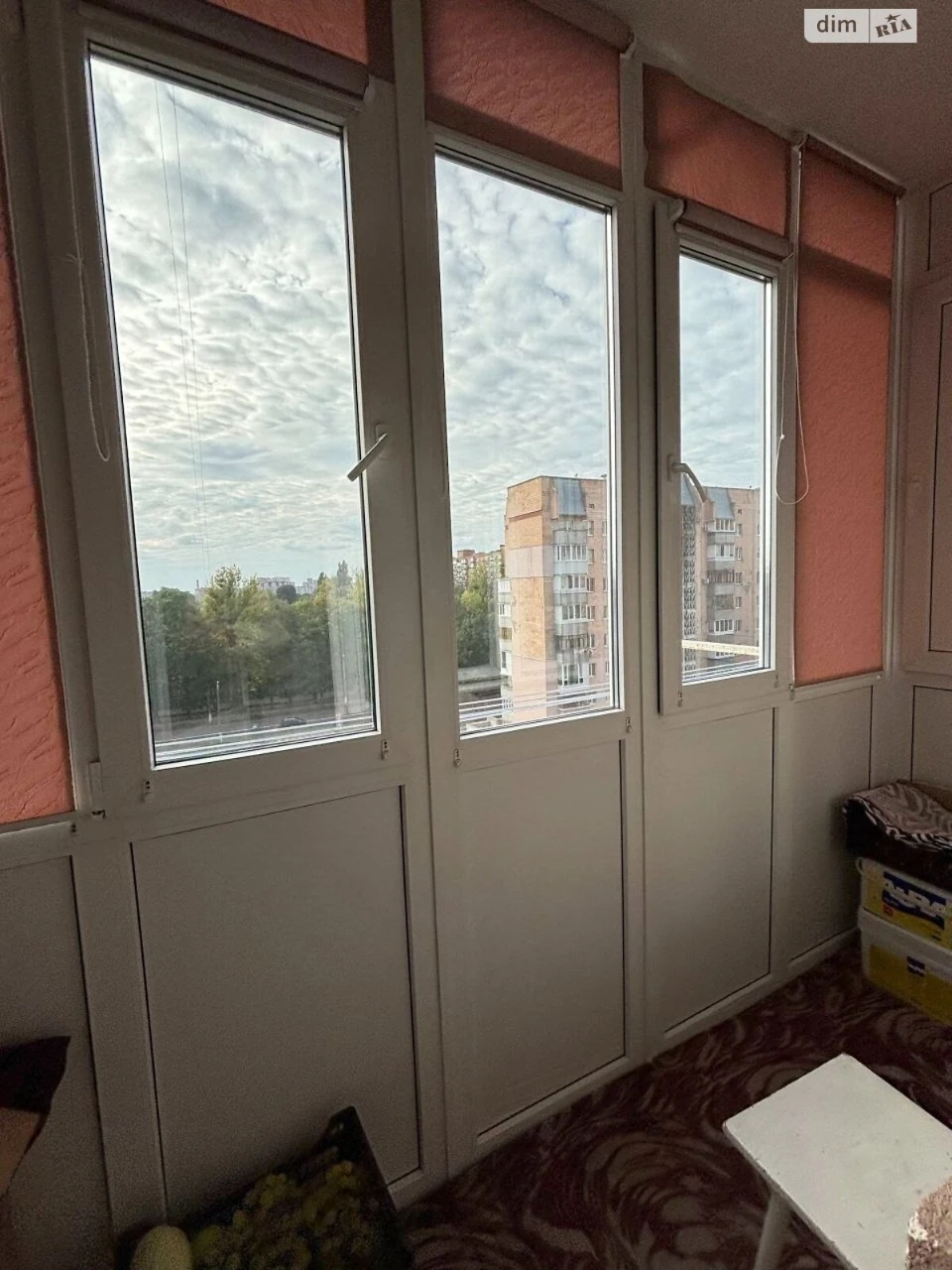 Apartment for Sale: Крошня