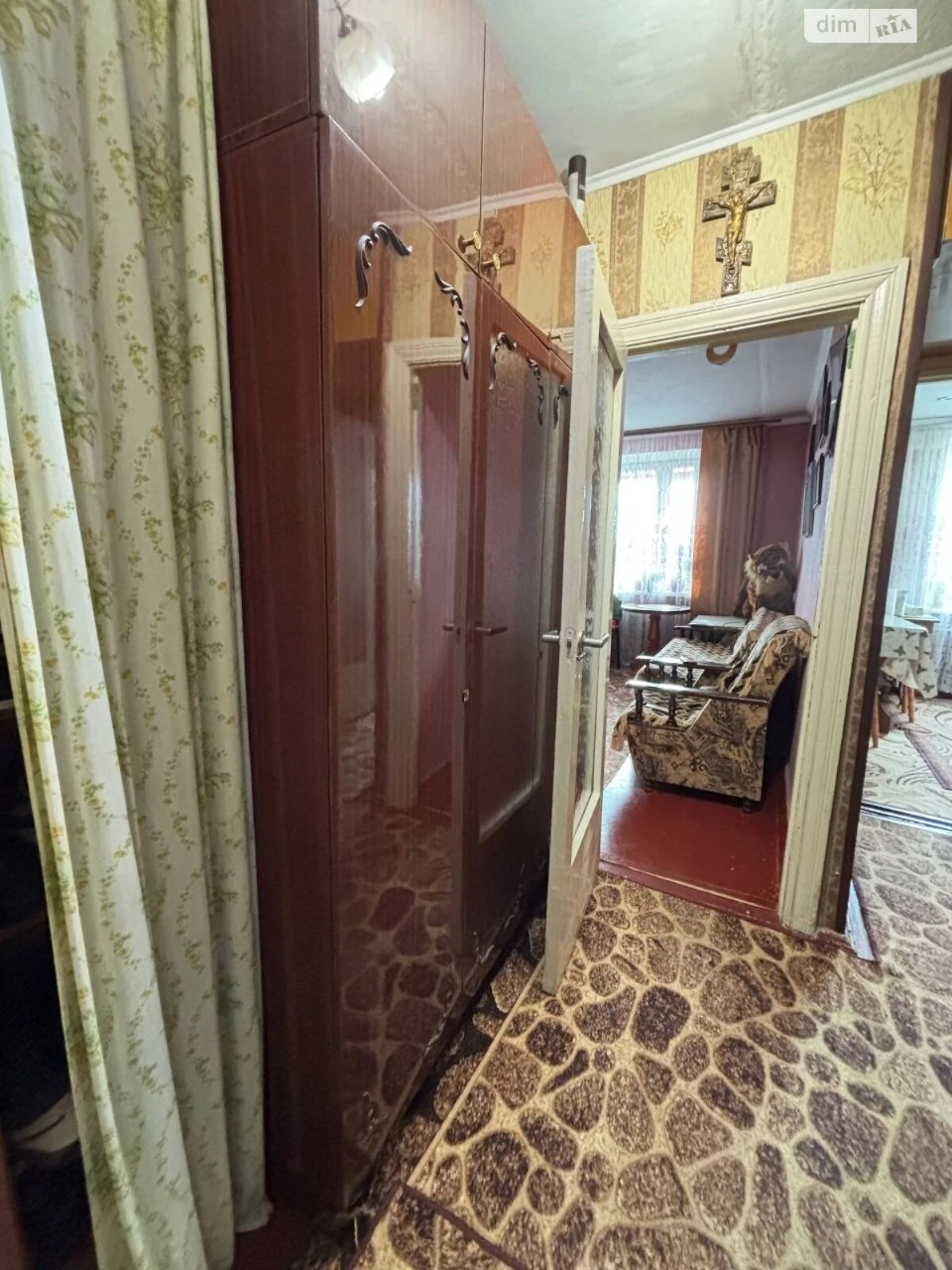 Apartment for Sale: Крошня