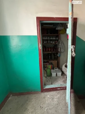 Apartment for Sale: Крошня
