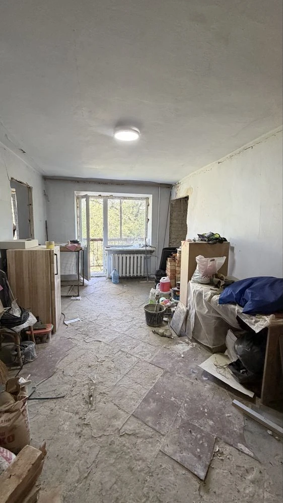 Apartment for Renovation - Avangardna Street