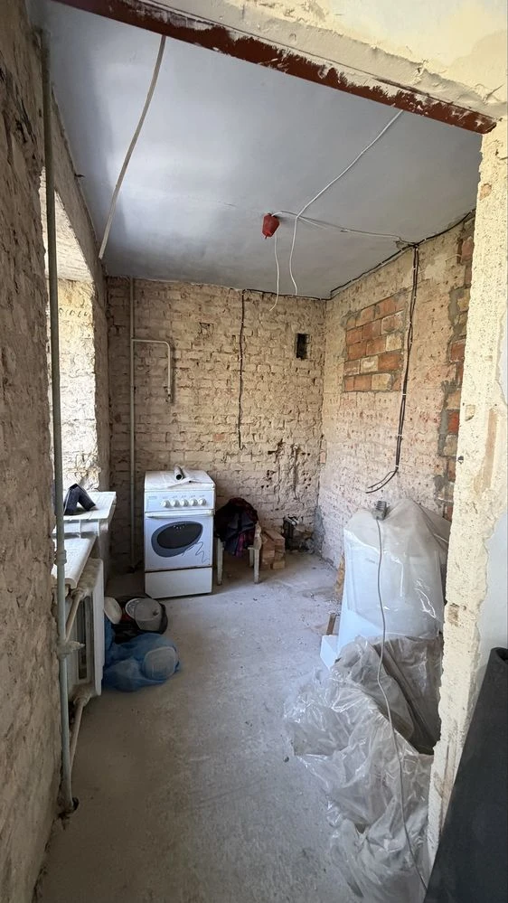Apartment for Renovation - Avangardna Street