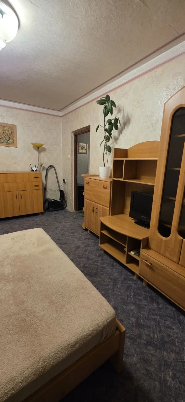 Sale of a 2-bedroom apartment in the best district of Kyiv. Obvodniy.