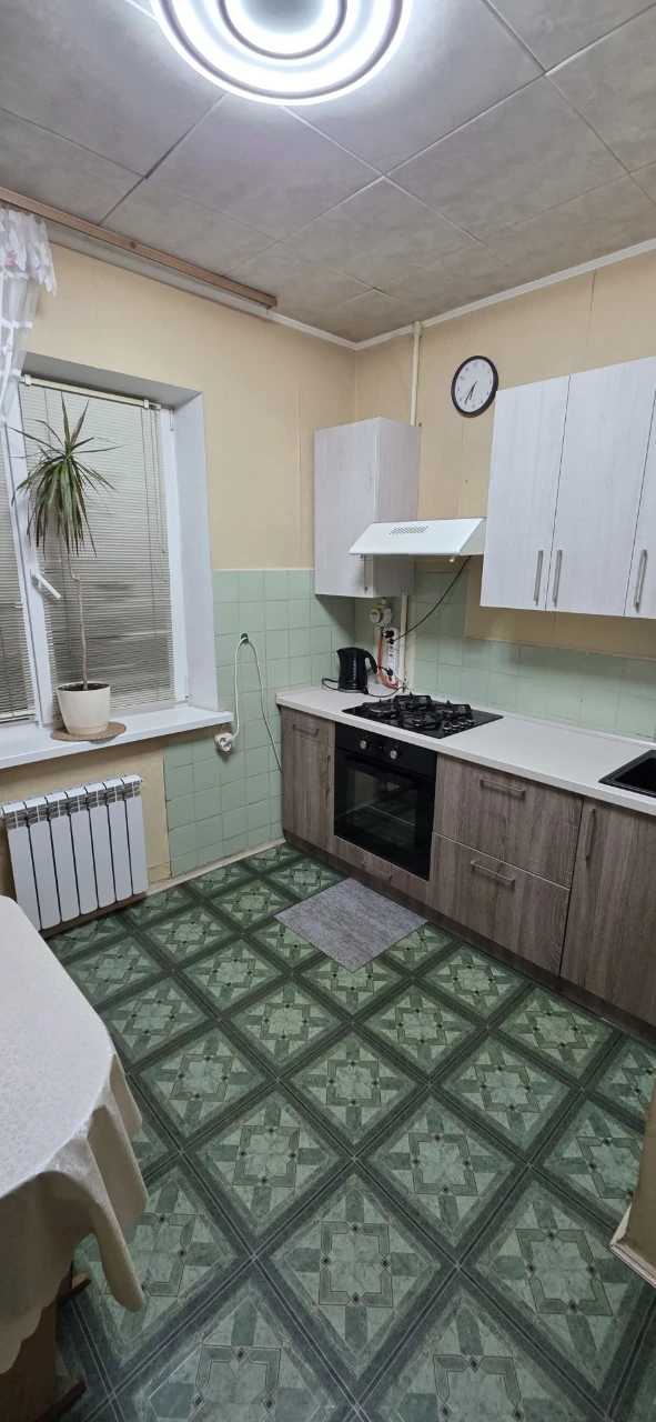 Sale of a 2-bedroom apartment in the best district of Kyiv. Obvodniy.