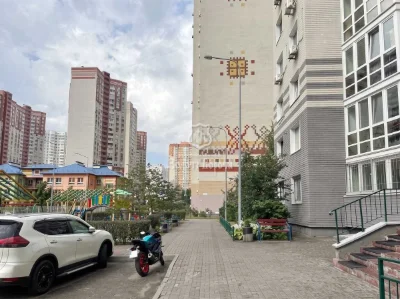 Квартира, 3к. Без ремонта. Софии Русовой, 3В, Осокорки, Дарни