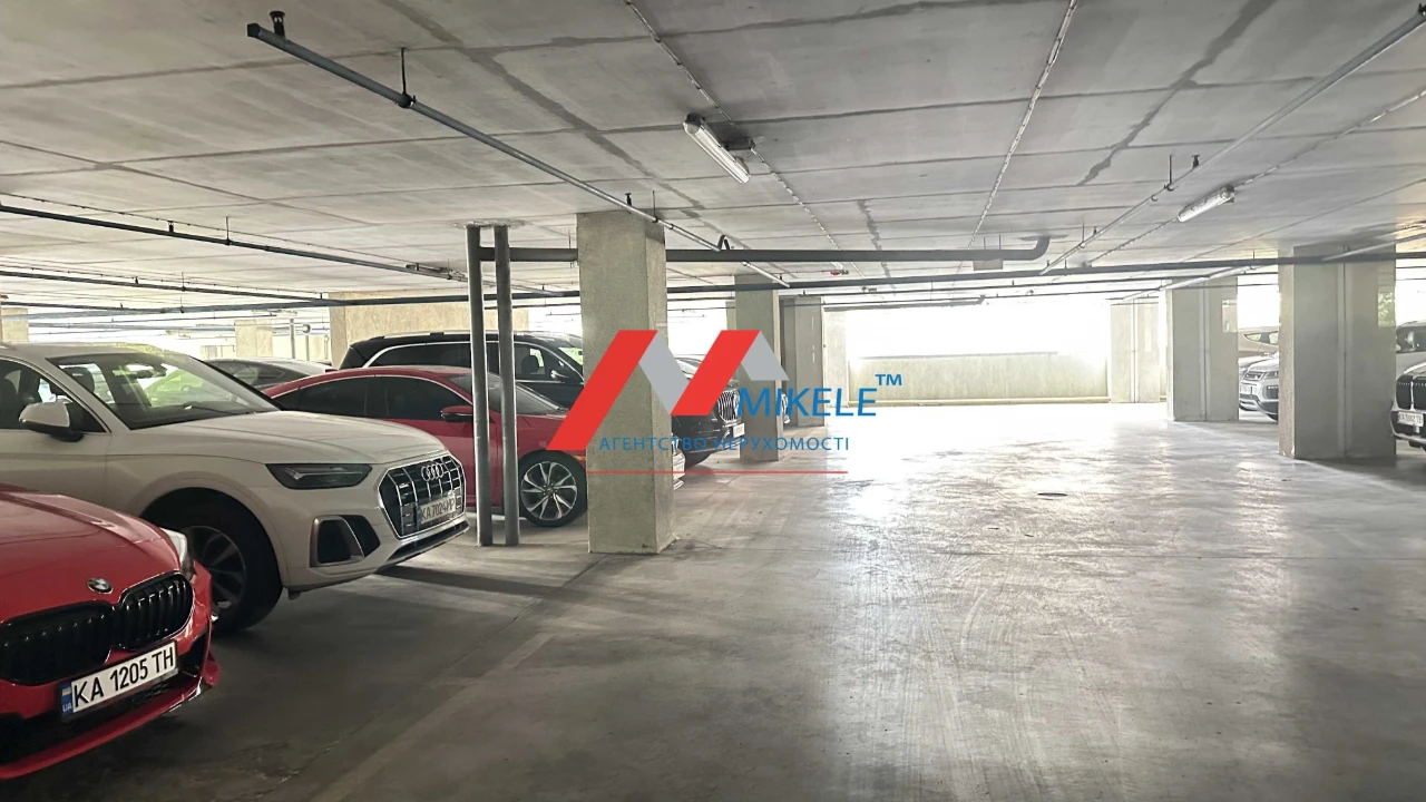 For Sale: 18m2 Parking Space in Holosiivska 13B, Holosiye ЖК