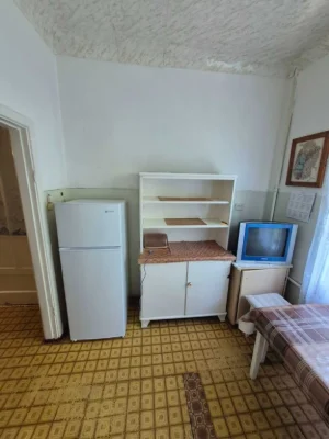 Продается 1 комнатная сталинка в районе Сталеваров 36 кв.м