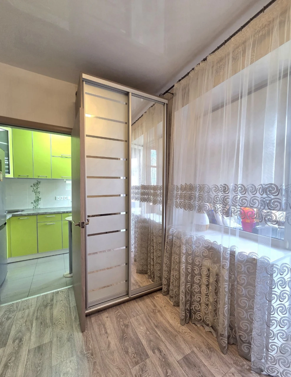 For Sale 2-room apartment, Zavod Шевченко, Center, Moskalevka