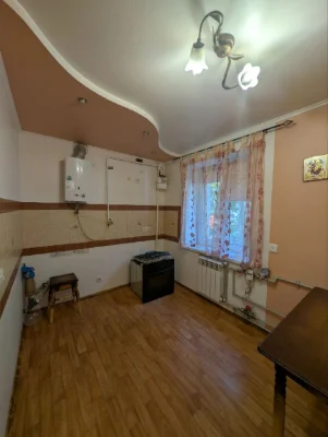 Продаю 3-комнатную квартиру на ул. П. Могилы, 55А, в кирпичном доме