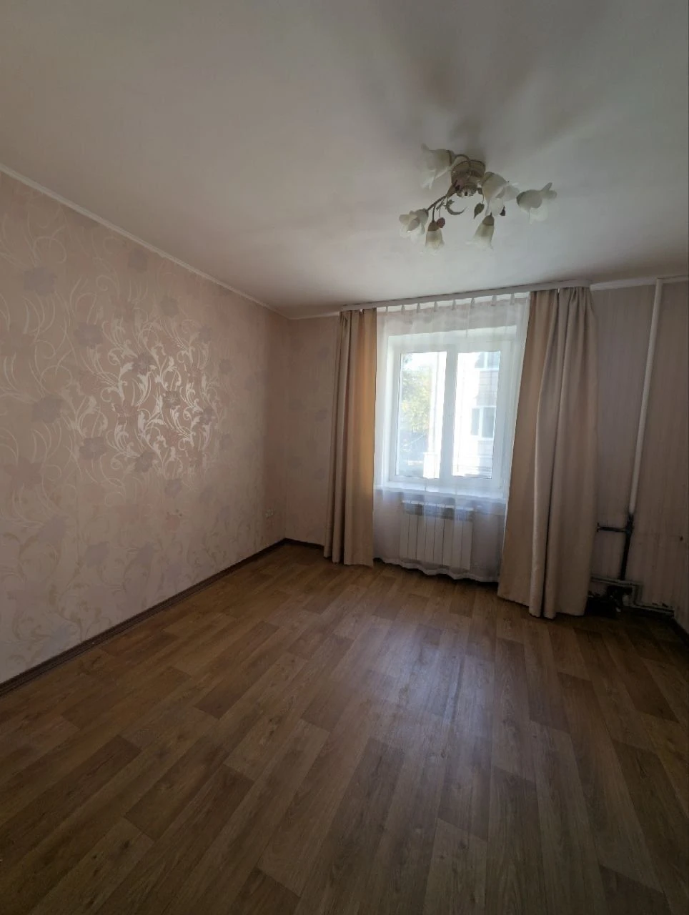 Продаю 3-комнатную квартиру на ул. П. Могилы, 55А, в кирпичном доме
