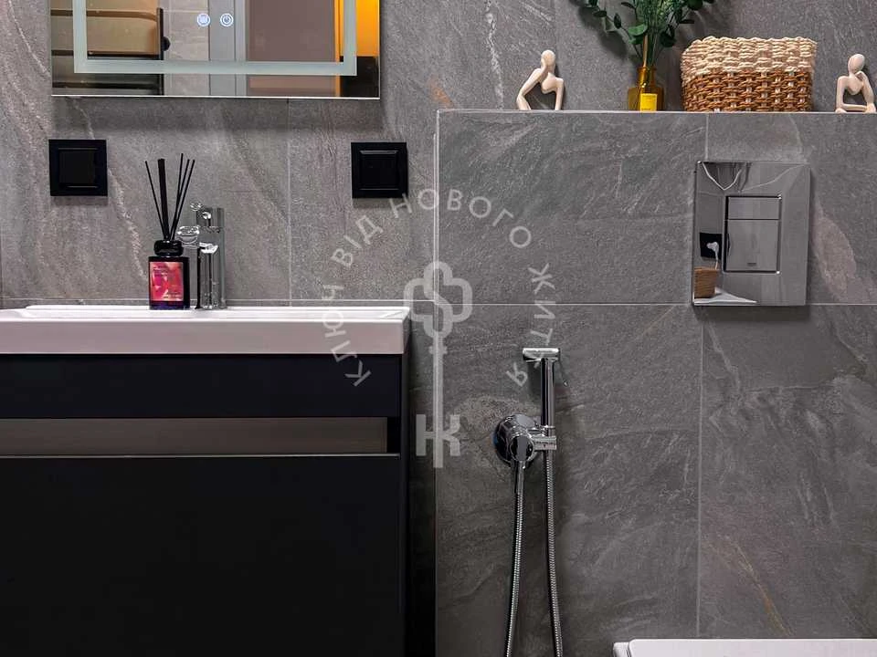Квартира. Киев, улица Михаила Максимовича