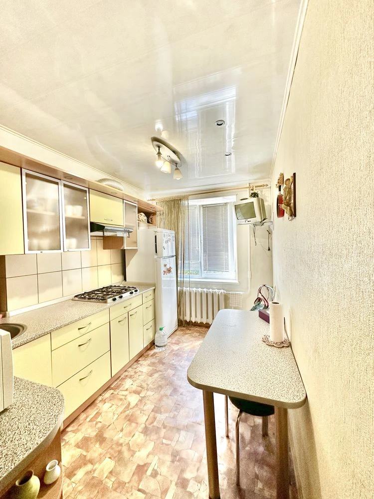 FOR SALE 3-room apartment. VICTORY-1. AKVAPARK Naberezhnaia.