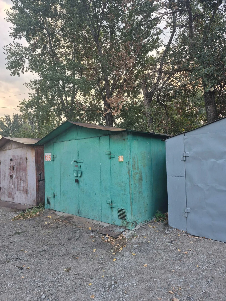 Продам гараж на набережной р-н сити молла, автомойки самообс