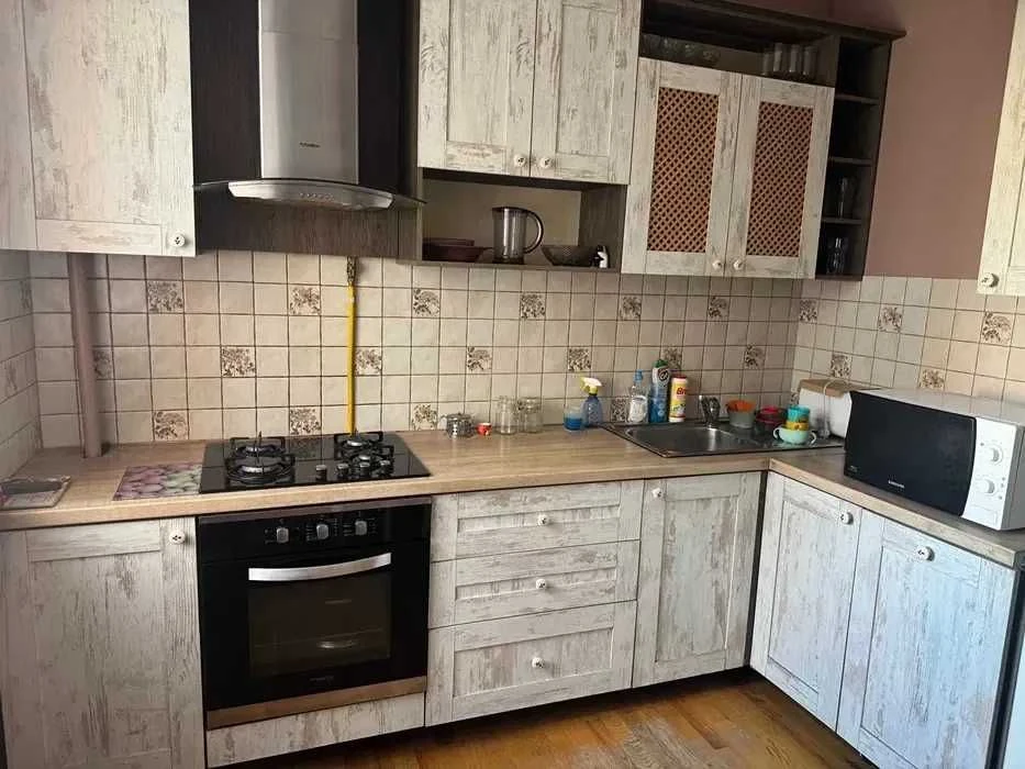 3-room apartment in a completed residential building on Mykolych Street