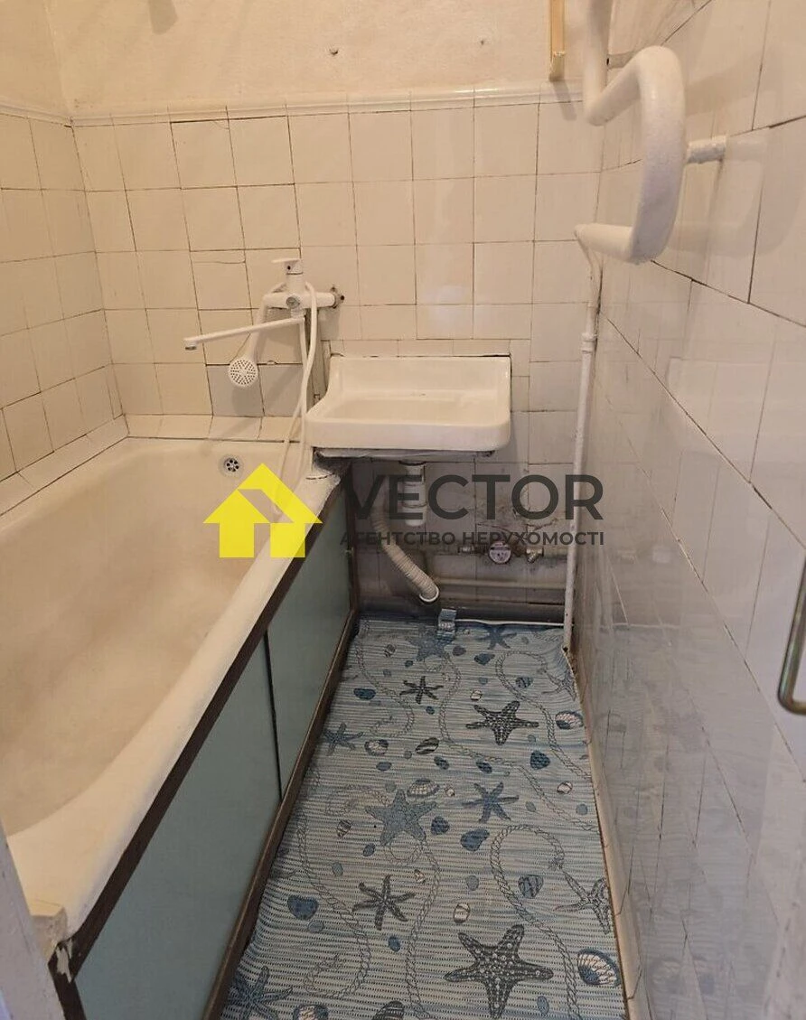 3к квартира біля ТРЦ Конкорд, газова колонка, автономність!