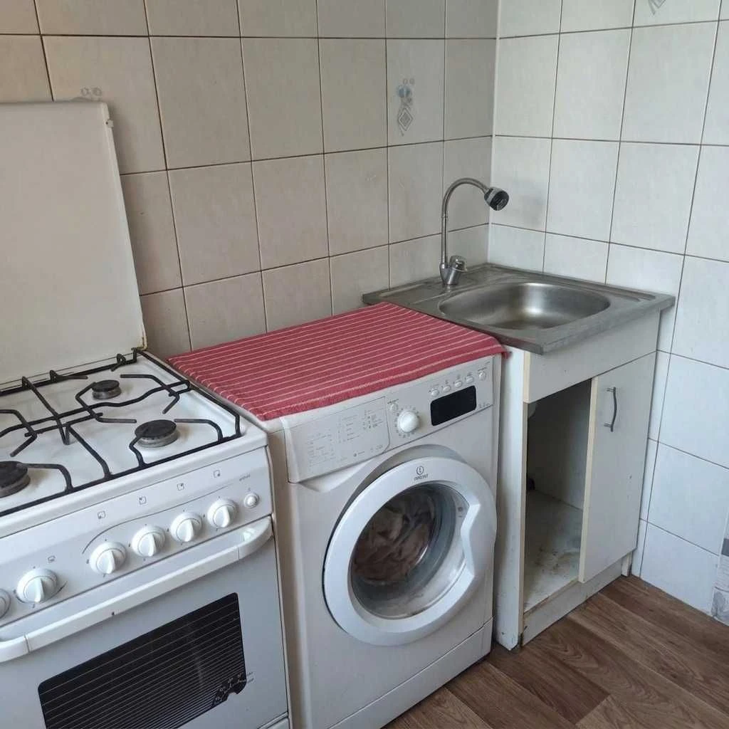 For sale: 2-room apartment, Aerokosmichesky prospect, Metro Levada.