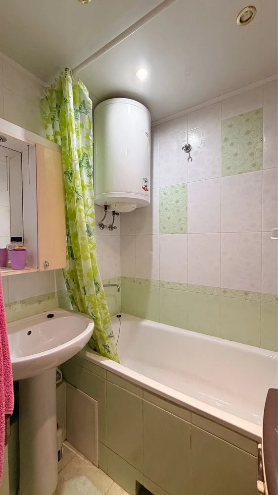 Продается уютная 3-комнатная квартира в районе Северный с тремя лод