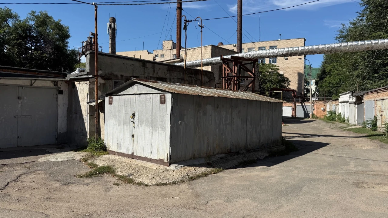 For Sale: Garage in the center, Prince Vladimir the Great Street (Plekhanova)