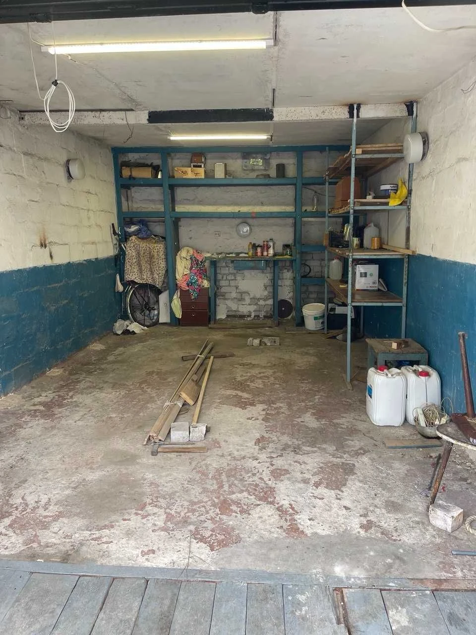 For sale garage Cosmos 1 FOR RENT