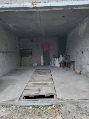 For sale garage in Dnipro, Sechev Streltsov Street with documents