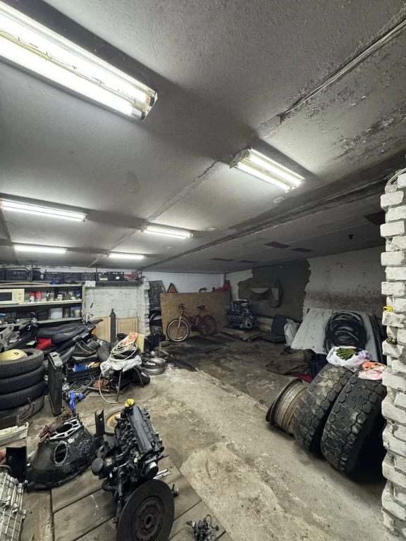 Selling Solid Garage 50 sq.m. with Documents and Electricity