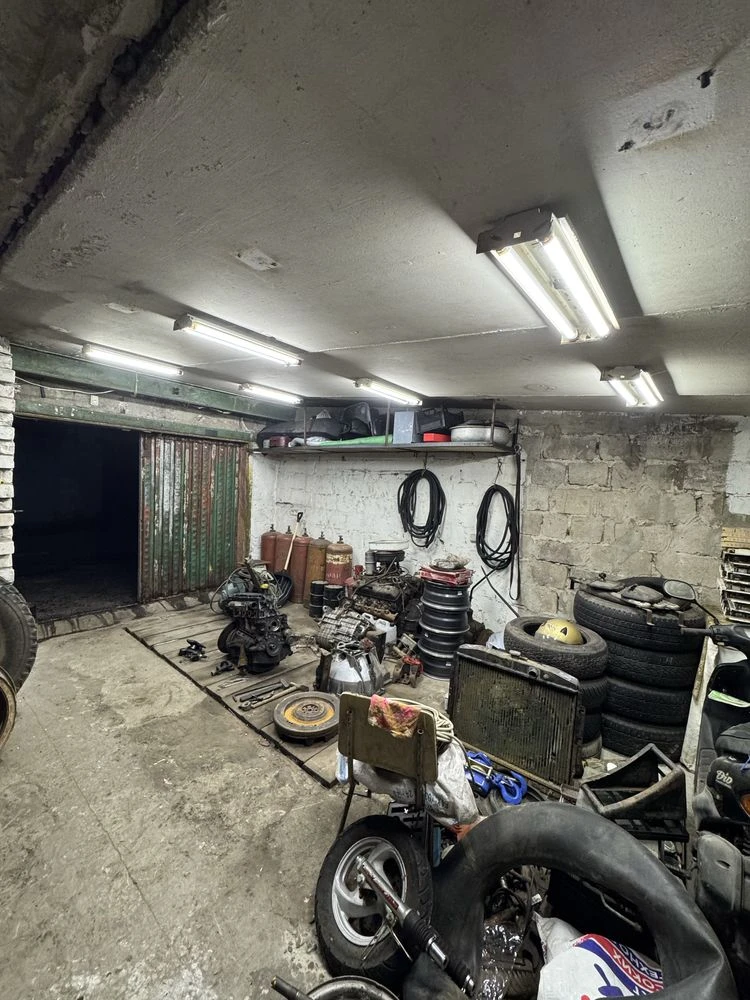 Selling Solid Garage 50 sq.m. with Documents and Electricity