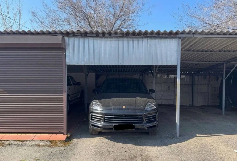 For Sale: Parking Space/Covered Parking Space at Levoberezhny 3, Great Location