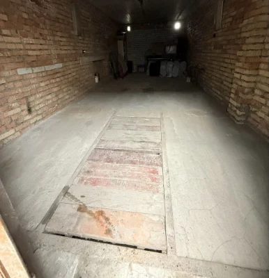 For Sale: Detached Garage in "Biological" Housing Complex, Poligonn Street