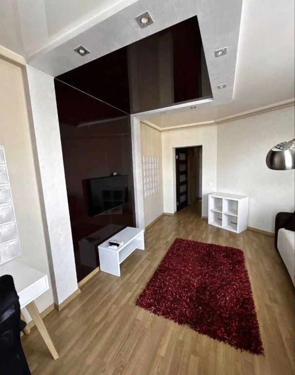 Sale of a 2-bedroom apartment with good renovation