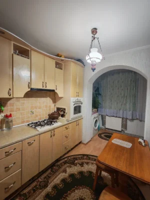 Продам 3 кімнатну квартиру з АО