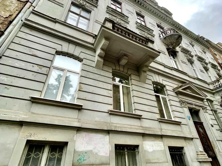 Apartment. Ivan Vakarchuka Street, Lviv