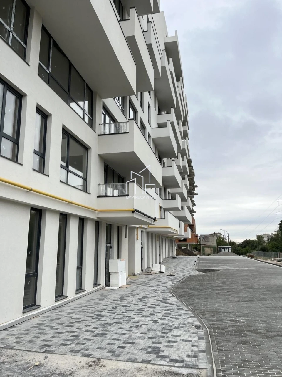 Sale of a 2-bedroom apartment in the Five Address residential complex