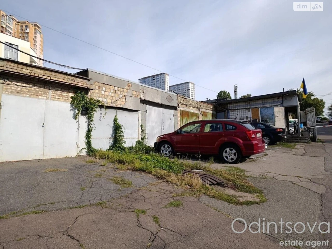 Продаж Місце в гаражному кооперативі Солом'янка
