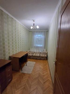 Продам 3-комнатную квартиру на проспекте Гагарина