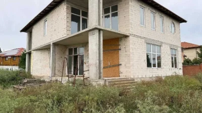 Продаж будинку 430 м² у Совіньйоні, 10 соток, 320 000 $.