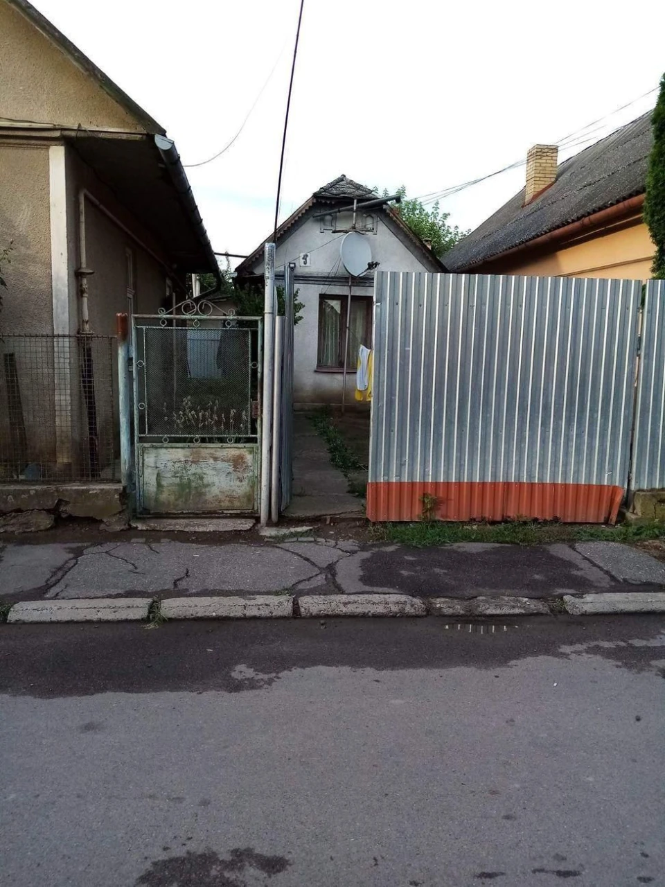 Selling a Share in a House
