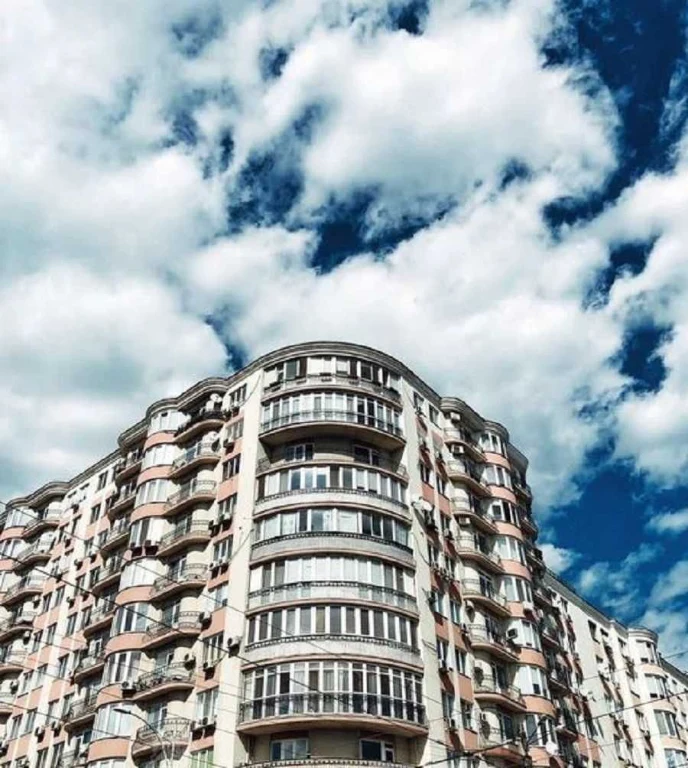 Продам 2 комнатную квартиру, новый дом, Центр Города, ул. Па