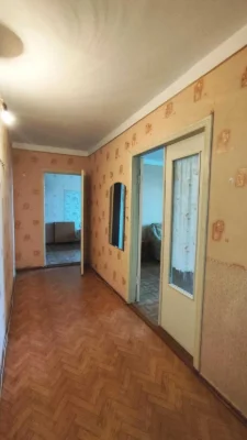 Продам 2-комнатную квартиру в новом кирпичном доме на Таировая.